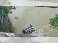 Truk Molen di Senori, Tuban Terjun ke Sungai, 1 Orang Tewas Dua Lainnya Masih Hilang
