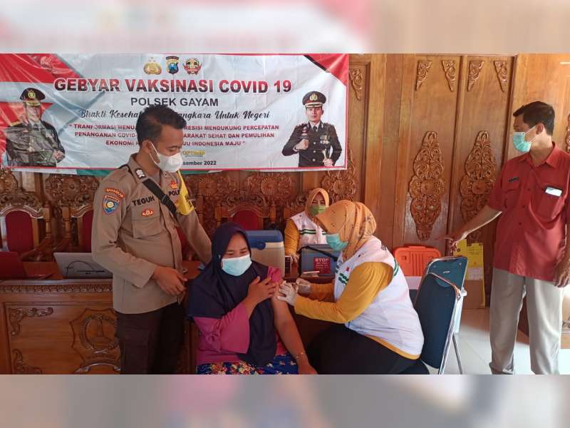 Kejar Capaian Vaksinasi COVID-19, Polres Bojonegoro Gelar Gebyar Vaksinasi