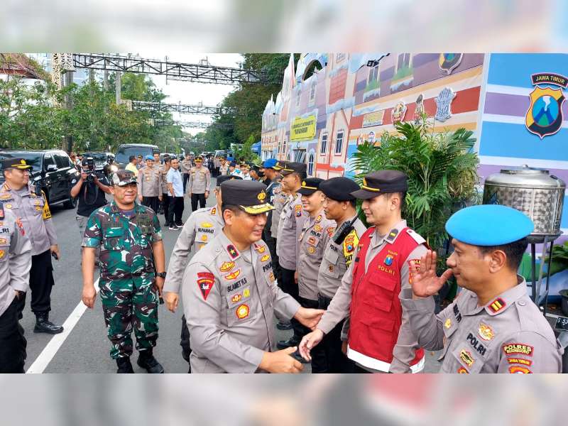 Berkunjung ke Bojonegoro, Wakapolda Jatim Cek Pos Pelayanan Nataru