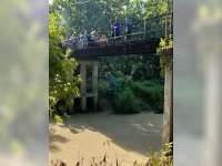 Perempuan Warga Ngasem, Bojonegoro Diduga Ceburkan Diri dari Atas Jembatan ke Sungai