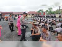 62 Personel Polres Blora Terima Kenaikan Pangkat, 20 Personel Lainnya Jalani Pensiun