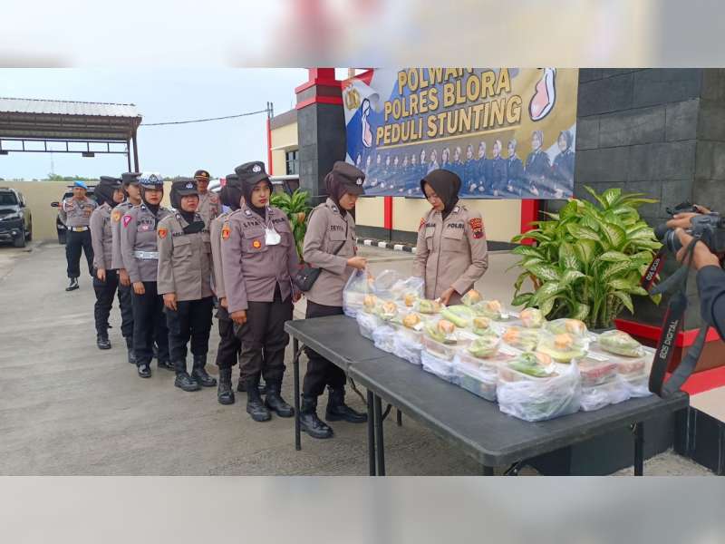 Peduli Stunting, Polwan Polres Blora Sasar Ibu Hamil Hingga Pelosok Desa
