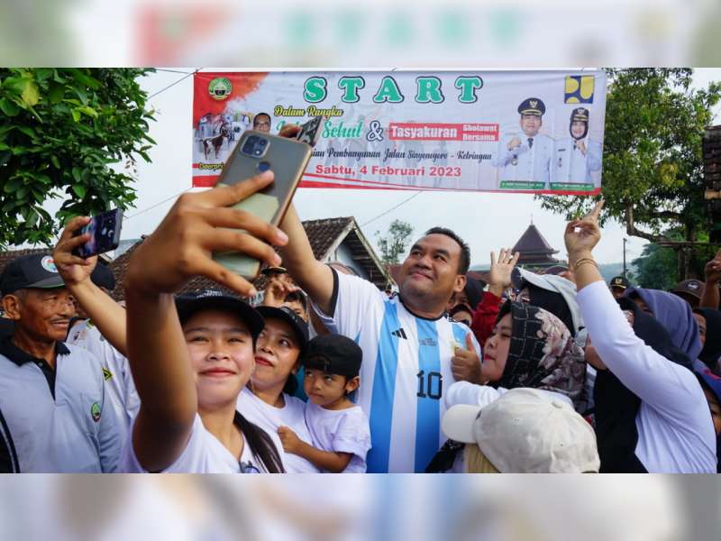 Warga Desa Ketringan, Blora Gelar Syukuran Pembangunan Jalan Bersama Bupati