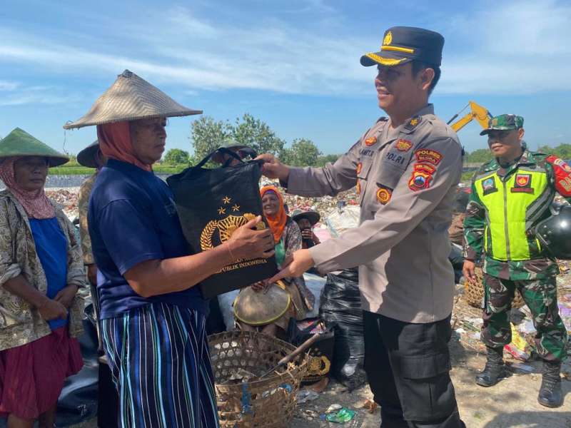 Patroli Gabungan TNI Polri Grebek TPA Sampah di Blora