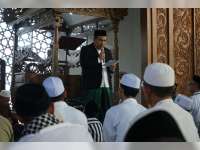 Bupati Blora Sampaikan Komitmen Keberlanjutan Pembangunan Saat Salat Idul Fitri di Masjid Agung Baitunnur