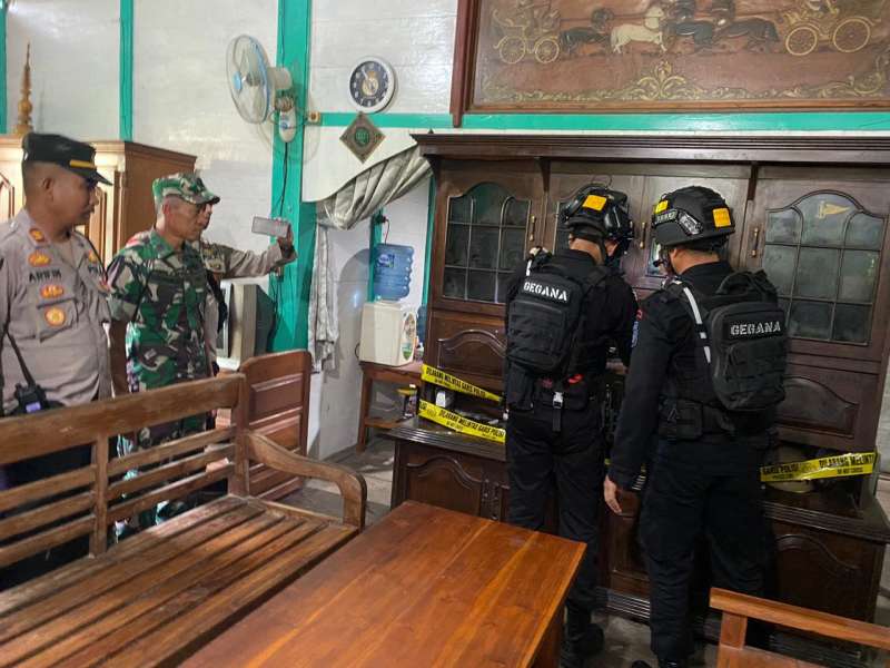 Emak-emak di Blora Temukan Granat di Tumpukan Baju