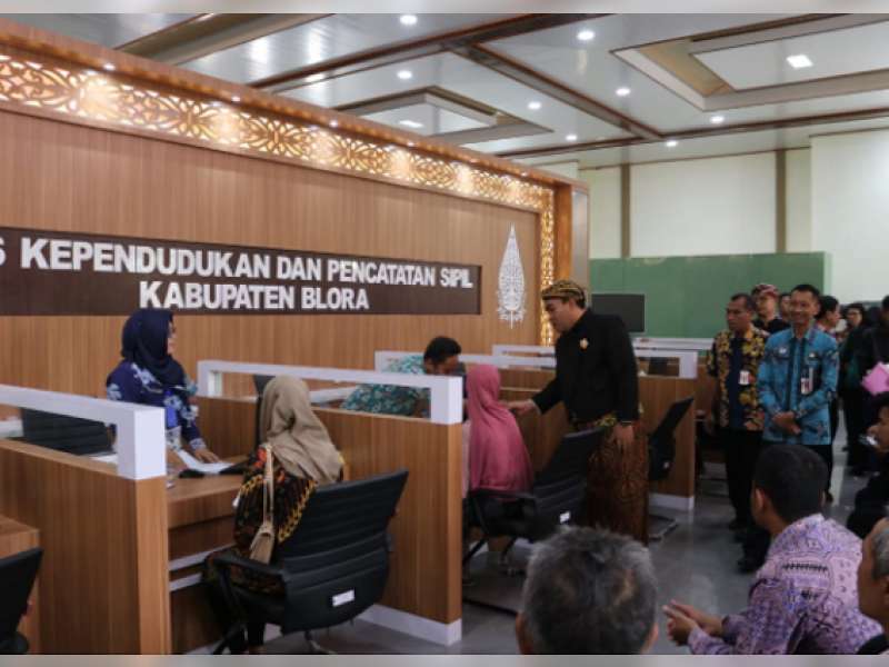 Sidak MPP, Bupati Pastikan  Loket Pelayanan Sudah Aktif Layani Warga   