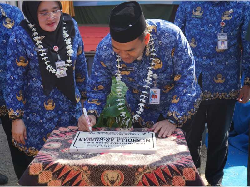 Bupati Blora Resmikan SLB Negeri di Randublatung