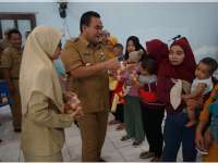 Bupati Arief Gencarkan Gerakan Sedekah Telur bagi Warga Blora untuk Cegah Stunting