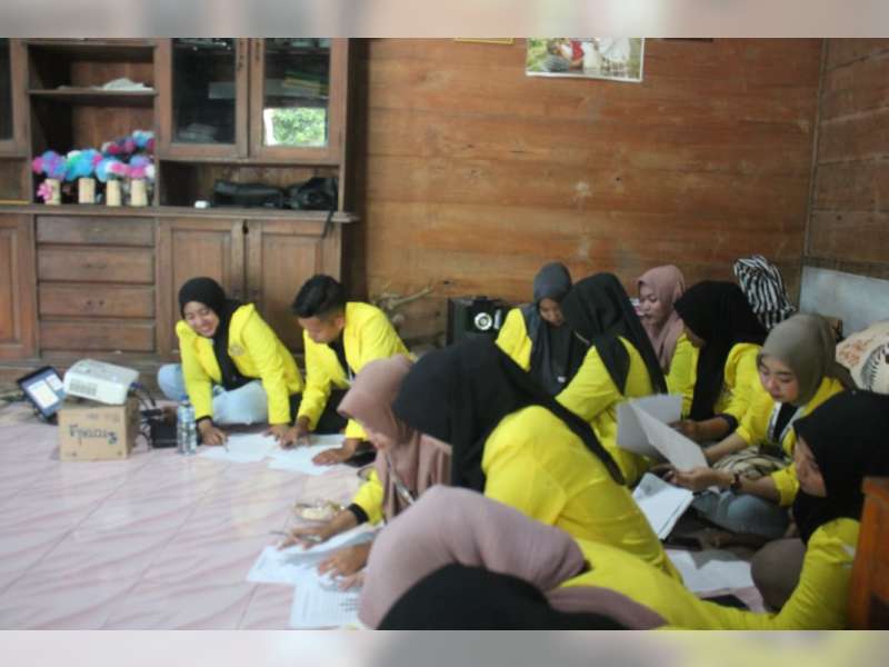 Kelompok 23 KKN Unigoro Gelar Pelatihan Pengelolaan Keuangan BUMDes
