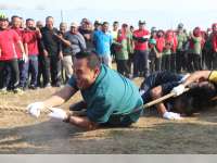 Bupati dan Forkopimda Blora Gelimpungan Lomba Tarik Tambang