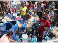 Peduli Kekeringan, PPWP Blora Bagikan Air Bersih