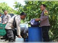 Modifikasi Kendaraan Dinas, Polres Blora Salurkan Bantuan Air Bersih hingga Pelosok