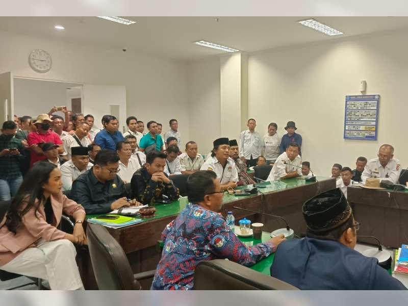 Asosiasi Kades Bojonegoro Datangi Kantor DPRD, Ajukan Sejumlah Tuntutan