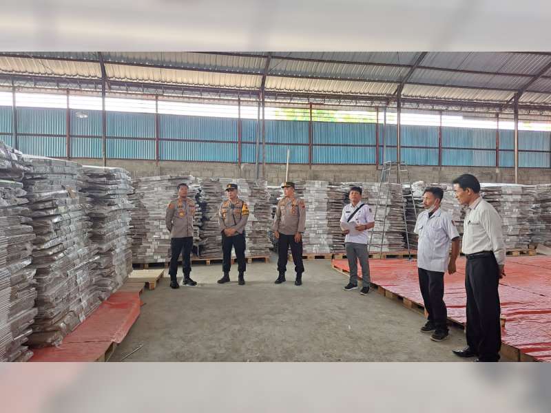 Pastikan Keamanan Logistik Pemilu, Kapolres Blora Cek Gudang KPU