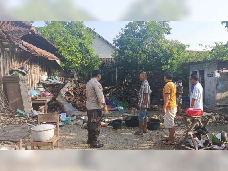 Diterjang Angin Kencang, Sejumlah Rumah di 2 Kecamatan di Bojonegoro Roboh