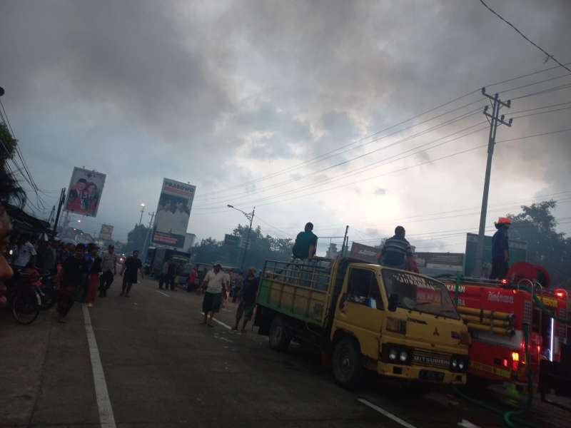 Pasar Ngawen, Blora Terbakar