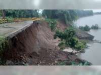 Tergerus Banjir Bengawan Solo, Akses Jalan Kedungtuban-Cepu, Blora Terancam Putus