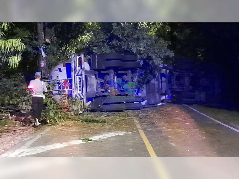 Truk Tangki Tabrak Motor di Margomulyo, Bojonegoro, 3 Orang Pemotor Meninggal Dunia