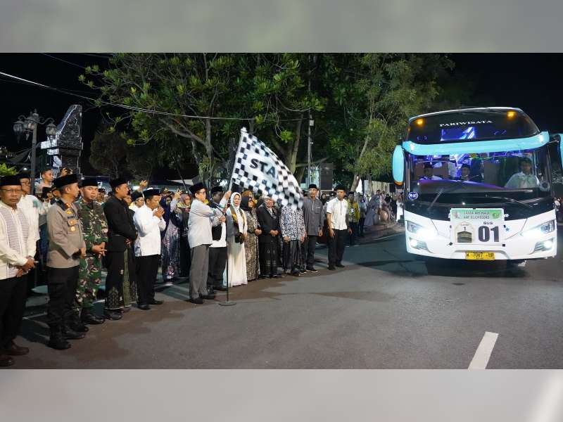 Calon Jemaah Haji asal Bojonegoro Diberangkatkan Pj Bupati Adriyanto