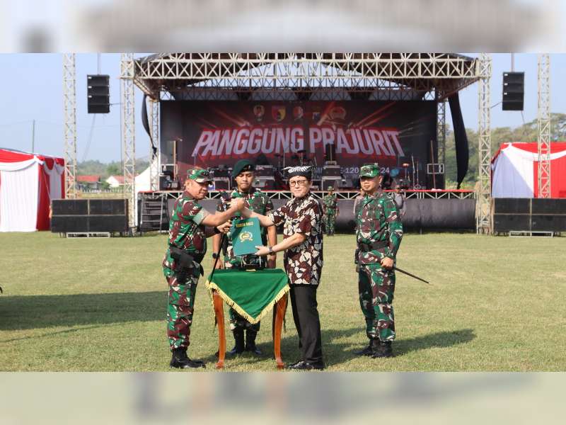 Pj Bupati Bojonegoro Adriyanto Hadiri Penutupan TMMD di Kecamatan Tambakrejo