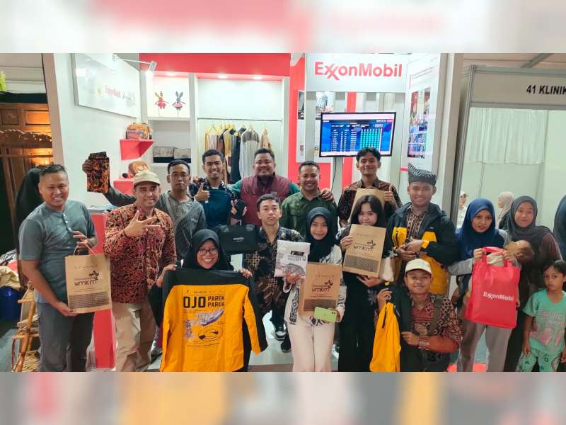 Hadir di Pekan Batik Daerah, Omzet Perajin Batik di Bojonegoro Binaan EMCL Melonjak