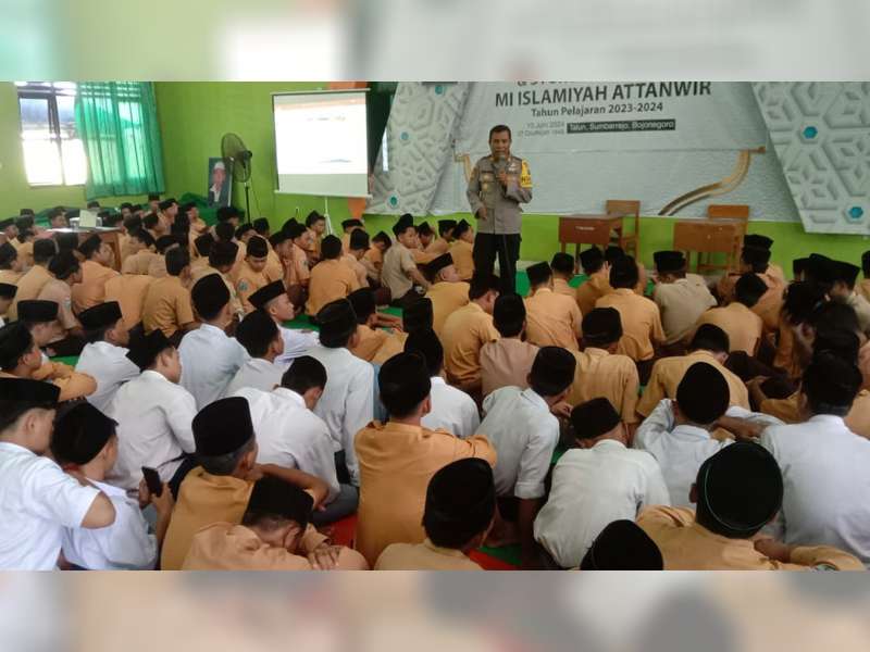 Polisi Sumberrejo, Bojonegoro Sosialisasikan Operasi Patuh Semeru ke Sekolah