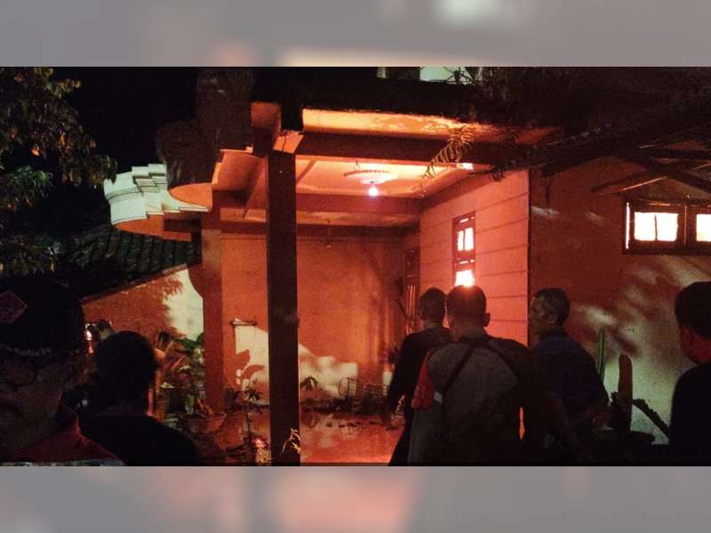 Ditinggal Pergi ke Luar Kota, Rumah Warga Kedungadem, Bojonegoro Terbakar