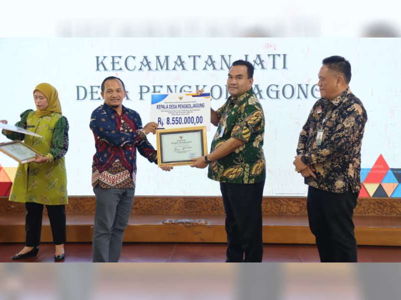 Bupati Blora Apresiasi Sejumlah Desa di Pinggir Hutan yang Mampu Lunas PBB-P2 Tercepat