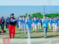 Cantika Wahono Bersama Nurul Azizah Senam Adem Bareng Ratusan Warga Kepohbaru, Bojonegoro