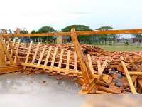 Angin Kencang Terjang Bojonegoro, 2 Rumah Roboh, Belasan Lainnya Rusak Ringah hingga Berat