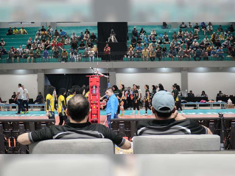 Dampingi Sekjen PBVSI Saksikan Livoli Divisi Utama, Cabup Setyo Wahono Komitmen Majukan Voli Bojonegoro