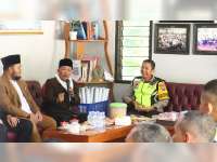 Jalin Silaturahmi Jelang Pilkada 2024, Kapolres Bojonegoro Kunjungi Pengasuh Ponpes Al-Rosyid