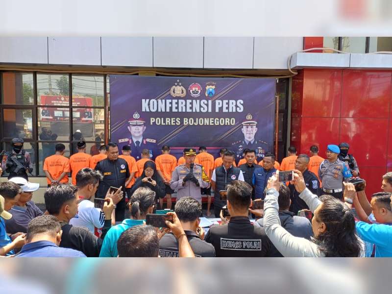 Sepanjang Oktober 2024, Polres Bojonegoro Ungkap 10 Kasus Narkoba dengan 13 Tersangka