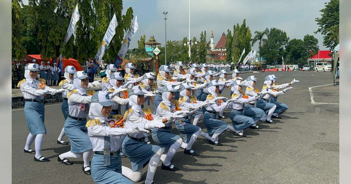 Pemkab Blora Gelar Gerak Jalan Indah Variasi Tingkat SMA Sederajat