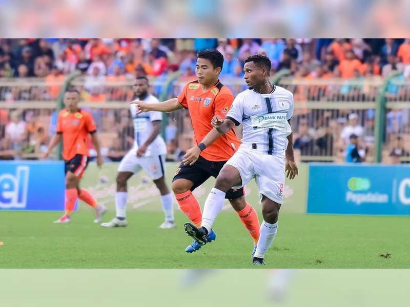 Laga Kandang di Stadion Letjen Soedirman Bojonegoro, Persibo Dihajar Persipura Jayapura 2-3