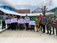 Pemkab Bojonegoro Beri Bantuan Mesin Perajang ke Petani Tembakau untuk Tingkatkan Produksi Tembakau