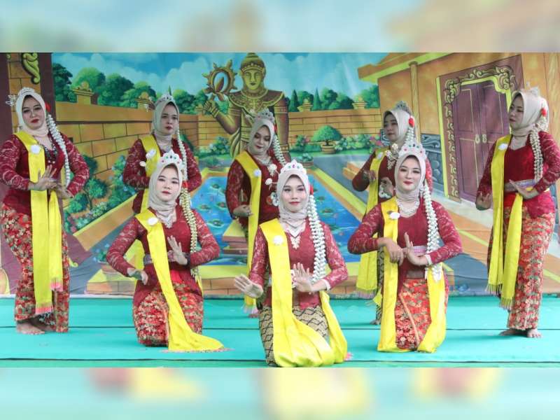 Korwil Bidik Kecamatan Jati, Blora Rayakan HUT PGRI dan HGN 2024 dengan Pentas Ketoprak