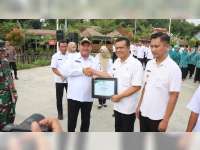 Apel Peringati Hari Desa, Bupati Blora Serahkan Penghargaan untuk Desa Berprestasi