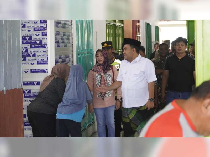 Bupati Blora, Arief Rohman Langsung Kunjungi Korban Kebakaran Pasar Induk Cepu