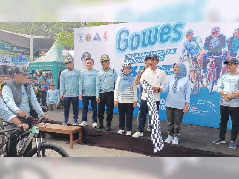 Bupati dan Wakil Bupati Ikuti Gowes Jelajah Wisata Bojonegoro