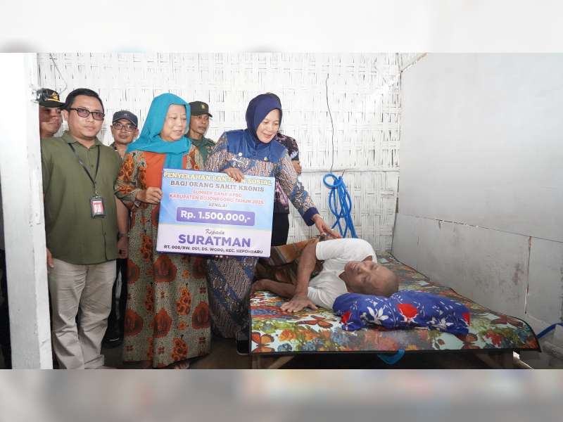 Wakil Bupati Bojonegoro Salurkan Bantuan Melalui Program ‘Kusumo’ di Kepohbaru