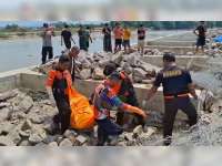 Sesosok Mayat Perempuan Tanpa Identitas Ditemukan Mengapung di Sungai Bengawan Solo Baureno, Bojonegoro