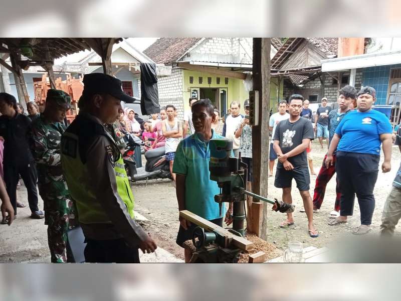 Seorang Tukang Kayu di Kanor, Bojonegoro, Meninggal Tersengat Listrik Mesin Bor