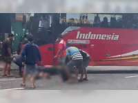 Tertabrak Bus Jaya Utama, 2 Orang Pengendara Motor di Baureno, Bojonegoro Luka-Luka