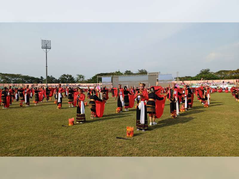 2.025 Penari ‘Api Kayangan Merah Putih’ di Bojonegoro Pecahkan Rekor MURI