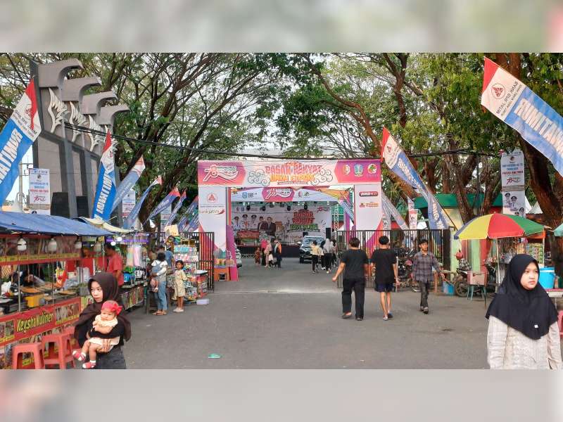 Ratusan UMKM Semarakkan ‘Pasar Rakyat’ di Stadion Letjen Soedirman Bojonegoro