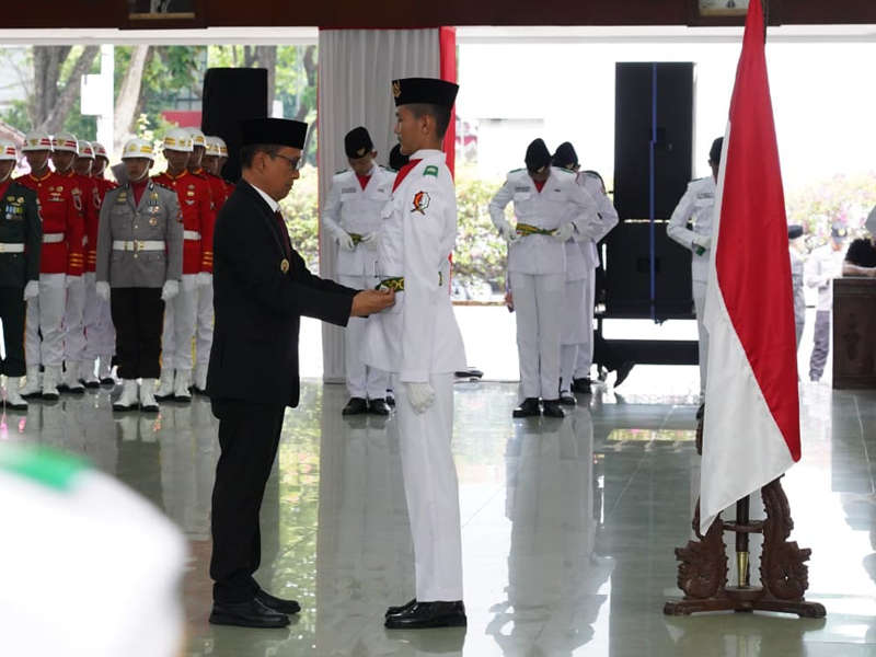 Bupati Bojonegoro Kukuhkan 72 Paskibraka untuk HUT ke 80 RI
