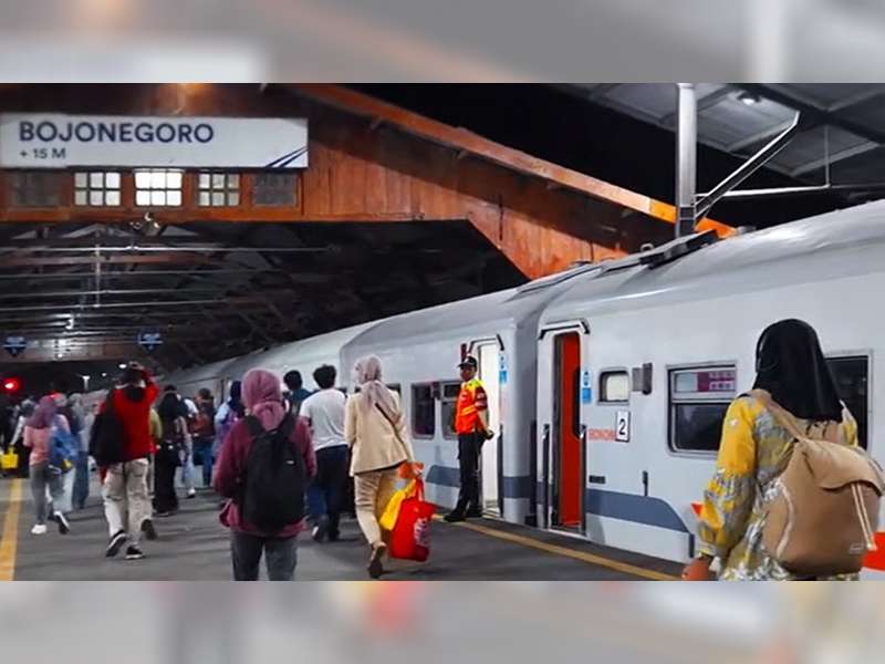 Libur Cuti Bersama HUT Kemerdekaan RI, 1.739 Penumpang Gunakan KA di Stasiun Bojonegoro