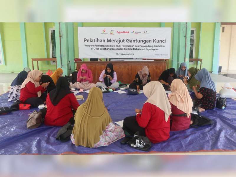 Perempuan Indonesia Merajut Bojonegoro dan Tuban dapat Kepercayaan dari Luar Negeri